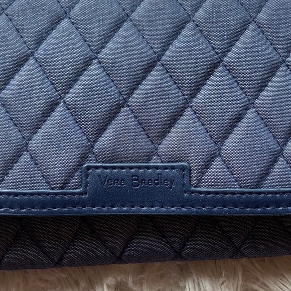 VERA BRADLEY TRIMMED WRISTLET IN blue DENIM - NEW - Picture 4 of 6